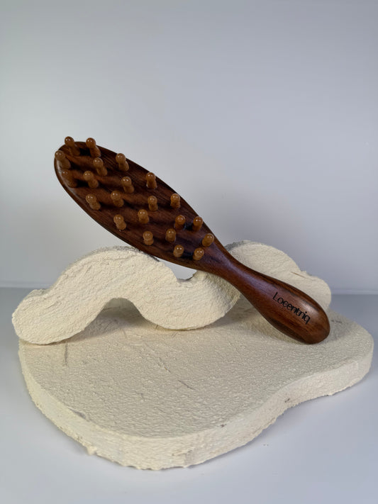 Locentriq Root-Ease Comb
